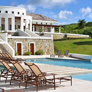 Las Verandas Hotel & Villas